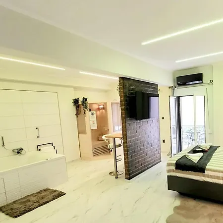 Romantic Deluxe Svite Wise Jacuzzi And Sauna Atina